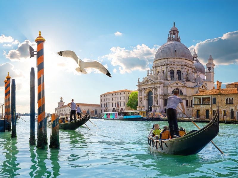 Learn Italian in Venice and improve your Italian sealing i CANALI of Venice